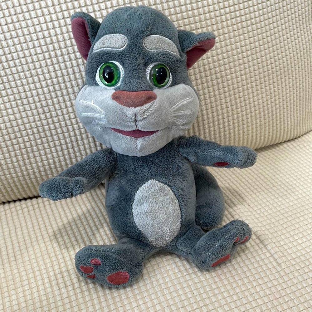 Talking Tom and friends Tom talking toy